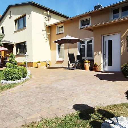 Ferienwohnung Iris Кюлунгсборн Екстер'єр фото